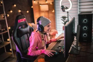 Mulher streamer jogando